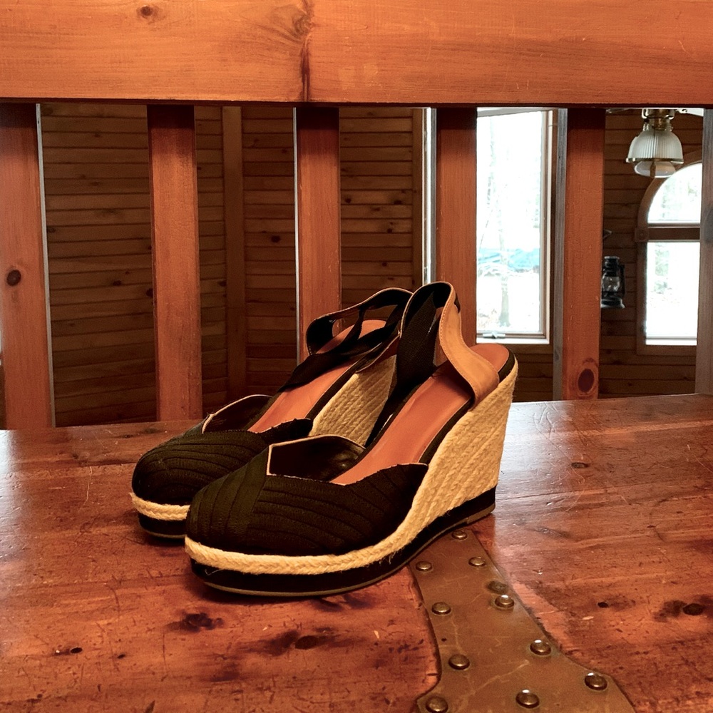 Women’s espadrilles sandals by The Gap. Size 10.